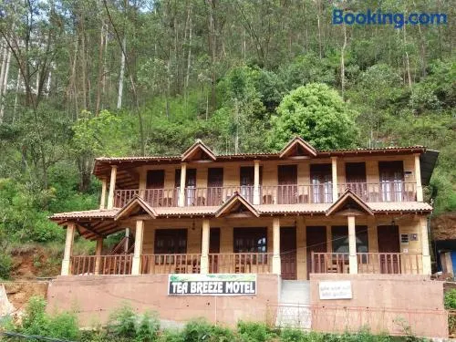 Tea Breeze Motel - Image 1