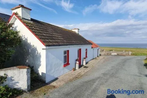 Wild Atlantic Seaside Cottage - Image 1