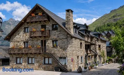 Hostal Rural Sant Climent - Habitacions i Apartaments - Image 1