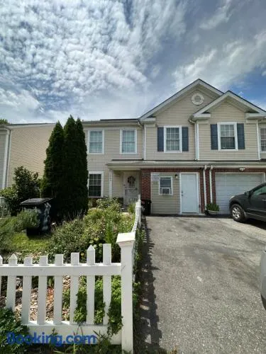 Full bed studio near Temple and Center city Philadelphia - Image 1