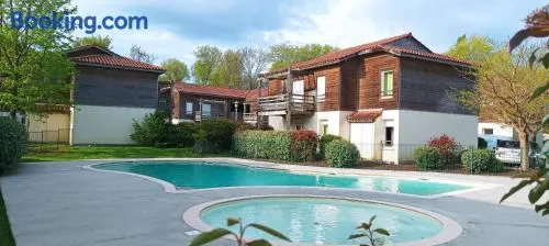 Les Terrasses du Lac piscine M65 - Image 1