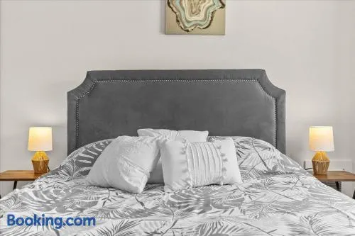 Midtown Mix - Image 1