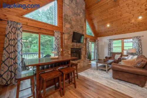 Campfire Cottage by Railey Vacations - Image 1