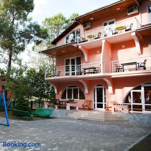 Hotel "Qeti" - Image 1