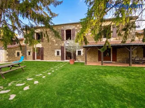 Maison charmante à Mouterre-Silly avec jardin privé - Image 1
