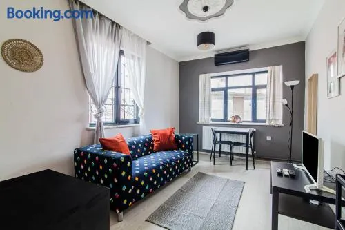 K2 - In the Heart of Istanbul, 1BR Stylish,Spacious Apt - Image 1