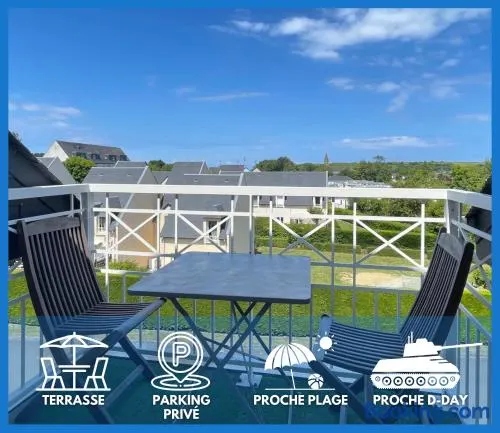 L'air marin Apt avec belle terrasse vue dégagée séjour lumineux 10 mn à pied mer et centre Port en Bessin, tous commerces et restaurants, proche Bayeux et Omaha Beach - Image 1