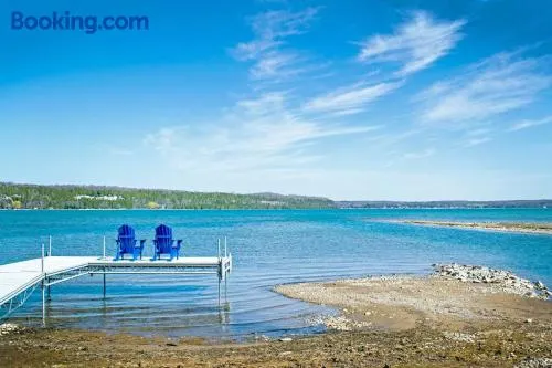 Romeo Resort -Waterfront- - Image 1
