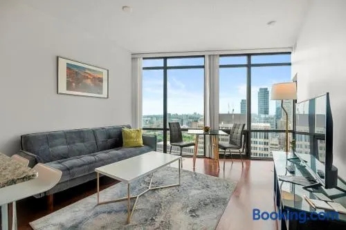 1 Bedroom Condo Burano Downtown Toronto - Image 1