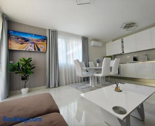 Luxury Apartament CROWN - Image 1