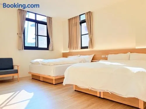 Jian Guo Hotel - Image 1