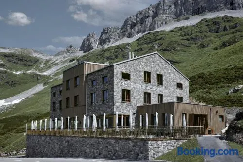 Hotel Klausenpass - Image 1