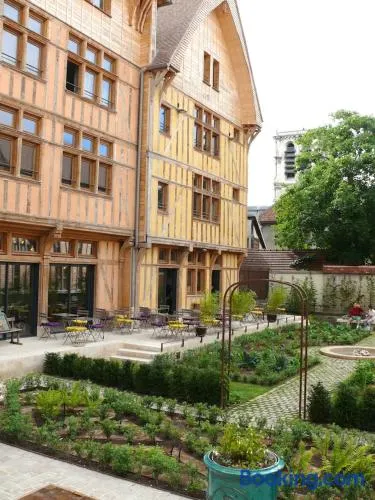 Maison La Ruelle des Chats Centre Historique de Troyes - Image 1