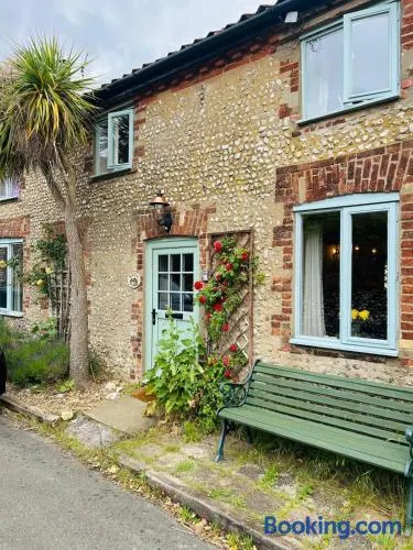 Staneve Cottage - Image 1