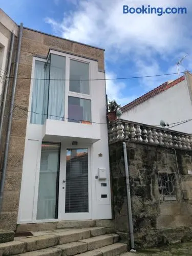 Preciosa Casa en el Casco Histórico de Baiona - Image 1