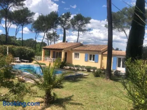Charmante Villa avec piscine chauffée et terrain de pétanque - Image 1