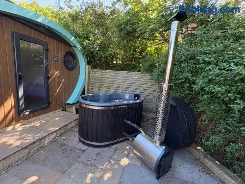Elletson Park Wood fired Hot tubs, Caravans & Pods - Image 1