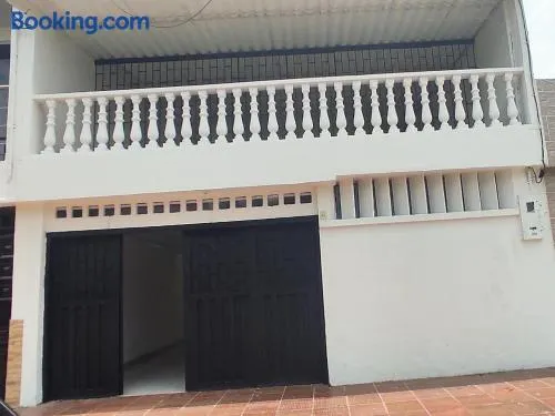 Casa con piscina privada Girardot - Image 1