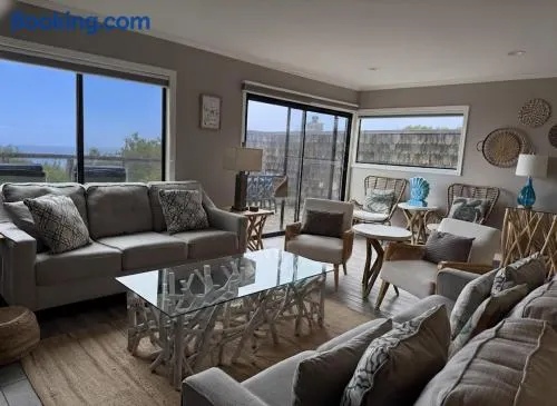 Idyllic Ocean View Oasis - Image 1