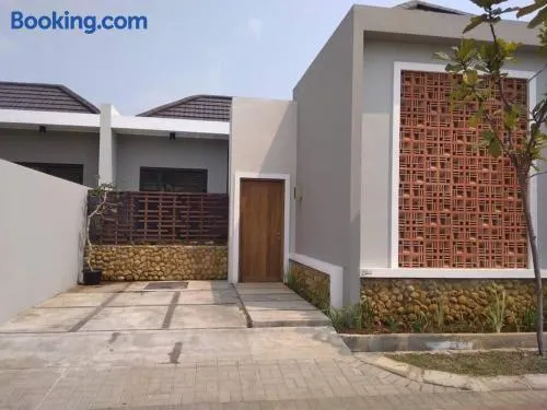 Maison de Q - 2 BR at Villa Ubud B 12 Anyer - Image 1