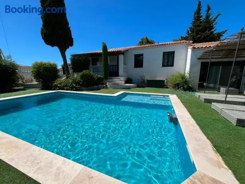 Villa 4 chambres climatisée piscine chauffée - Image 1