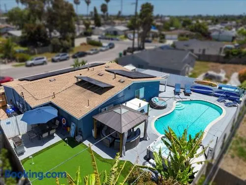 Coastal Chill San Diego - Heated Pool - XXL Spa - Mini Golf - Gourmet Kitchen - Image 1