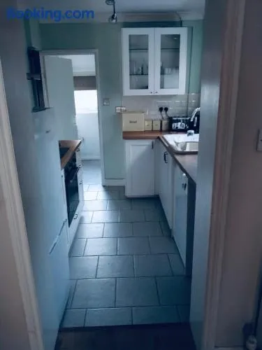 Sandhurst guest house - Image 1