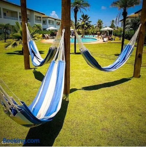 Apartamento Térreo 3 suítes Master Resort Treebies à Beira Mar Subauma Bahia - Image 1