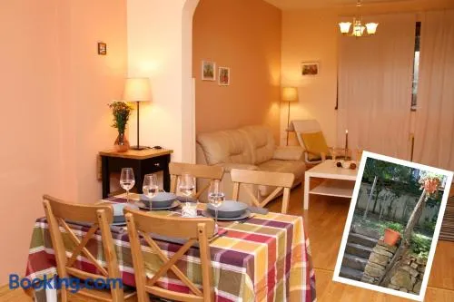 Central Charming Home with Garden near Parking and NDK - Image 1