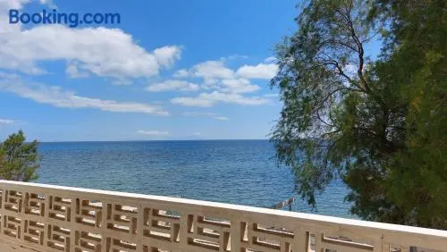 Fotis beach apartment at Komi - Image 1