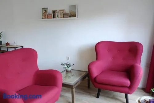 Ruim en huiselijk appartement met eigen tuin, compleet uitgerust, dichtbij natuur - Image 1