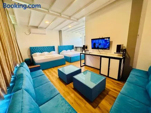 Resolve Garden Hotel - Image 1