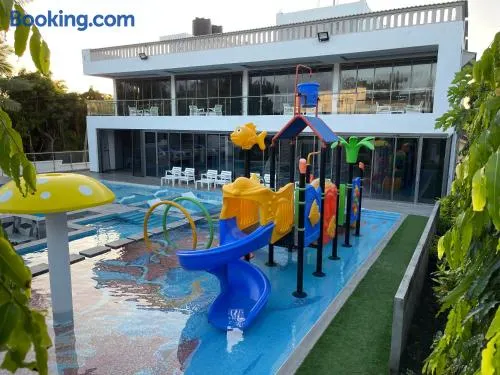 Bingo House Watamu, A Modern 5-Bedroom Villa with Pool, A Kids Heaven - Image 1