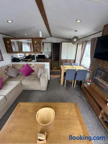 8 berth Waterside Ingoldmells Skegness R22 SANTANAVAN 6 - Image 1