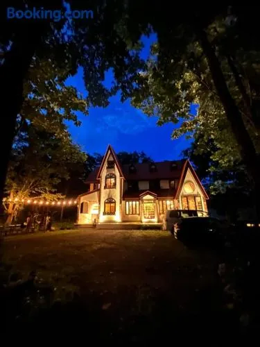 Panketo Lodge & Yoga Studio - Image 1