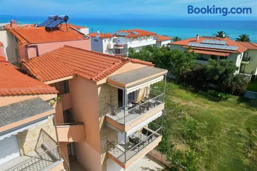 Olga House Polychrono 2 bedrooms 6 guests - Image 1