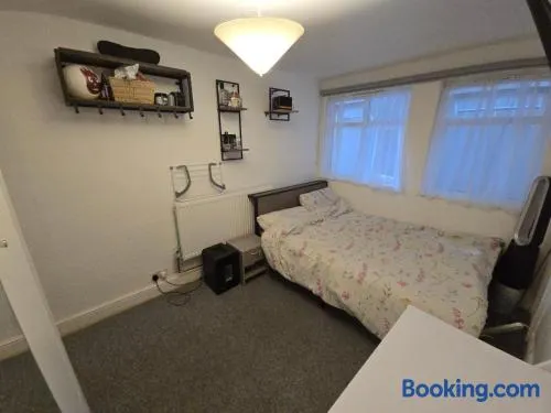 Private Double Room near Bognor Beach! - Image 1