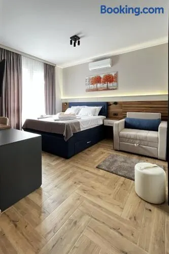 ĆAKA Luxury Rooms & Restaurant - Image 1