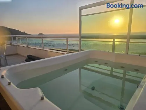 Apartamento Cobertura com vista espetacular para o mar,jacuzzi e churrasqueira, Arraial do Cabo - Image 1