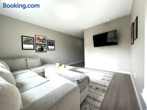 Central Cedar Falls Townhome - King Beds! - Image 1