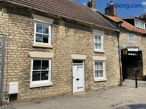 Lark Cottage - Image 1