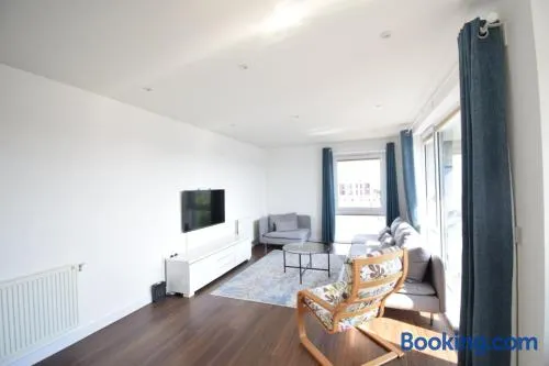 Edgware Heights - Image 1