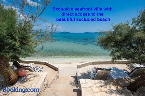 Beachfront villa Mihovil with direct beach access - Image 1