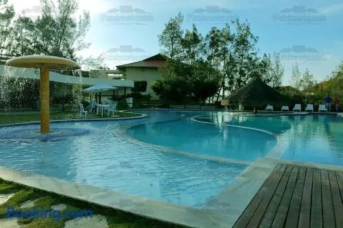 FLAT MONTE CASTELO 4 QUARTOS COM 4 AR MELHOR LOCALIZAÇÃO GRAVATÁ - Pe - Image 1