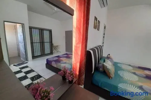 HM Homestay Lahat, Station 18, Ipoh Malay only 'مسلم' - Image 1