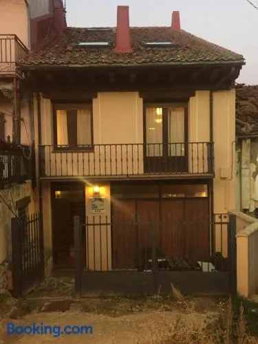 Villa Riaza - Image 1