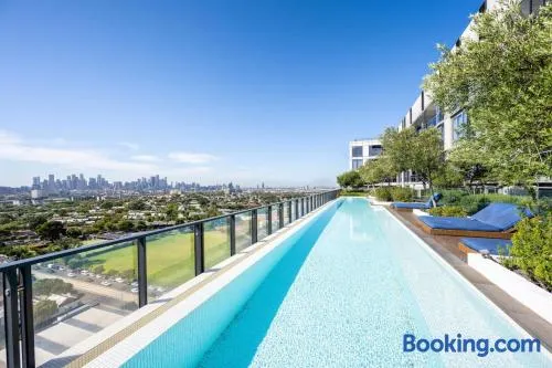 World Famous Racecourse Views with Pool Gym and Parking - Image 1