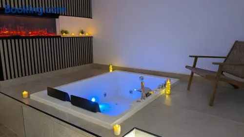 Suite con jacuzzi y chimenea en Torredonjimeno - La suite de Don Ximeno - Image 1