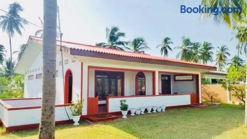 Sampalthivu Beach Villa - Image 1