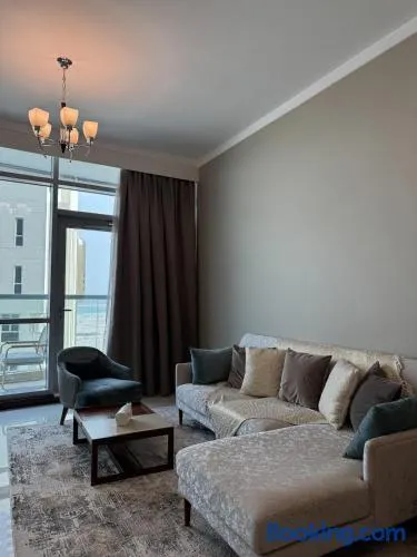 Spacious 3-Bedroom Apartment with Sea & City Views - Image 1